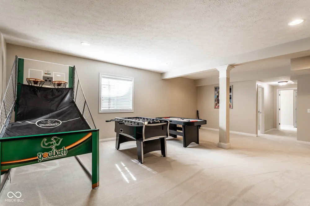 1826 Fairmount Street Carmel, IN 46032