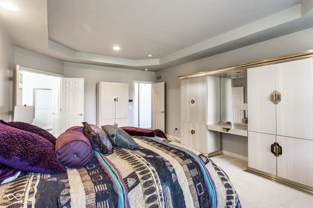1826 Fairmount Street Carmel, IN 46032