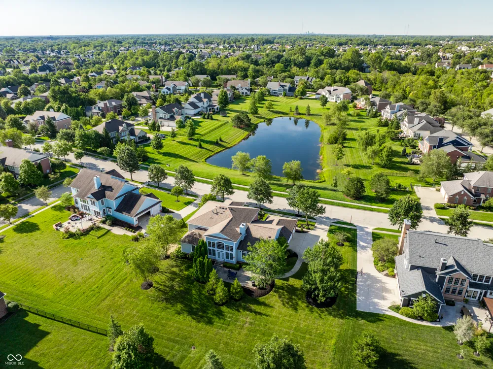1826 Fairmount Street Carmel, IN 46032