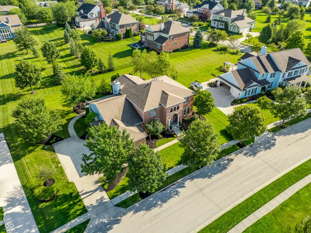 1826 Fairmount Street Carmel, IN 46032