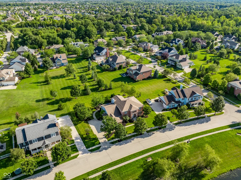 1826 Fairmount Street Carmel, IN 46032
