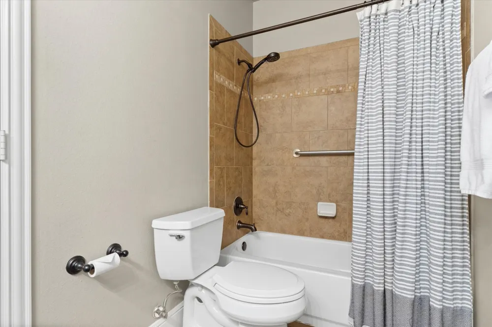 8012 Red River Run North Richland Hills, TX 76180