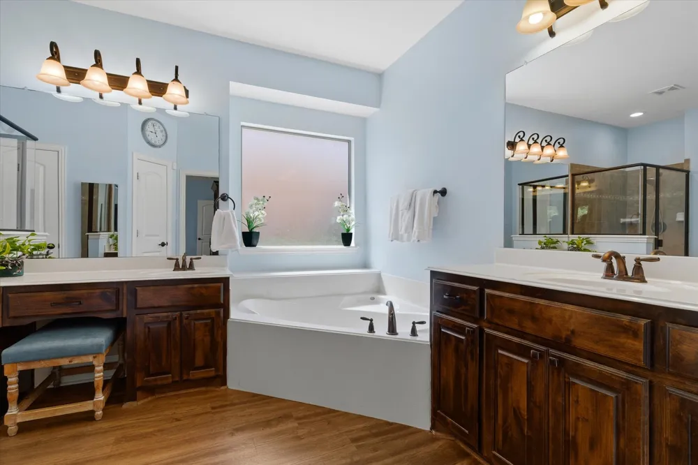 8012 Red River Run North Richland Hills, TX 76180