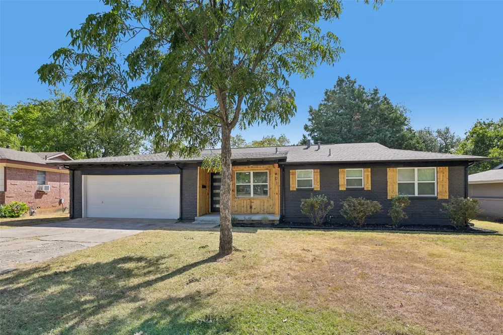 401 Vine Street Euless, TX 76040