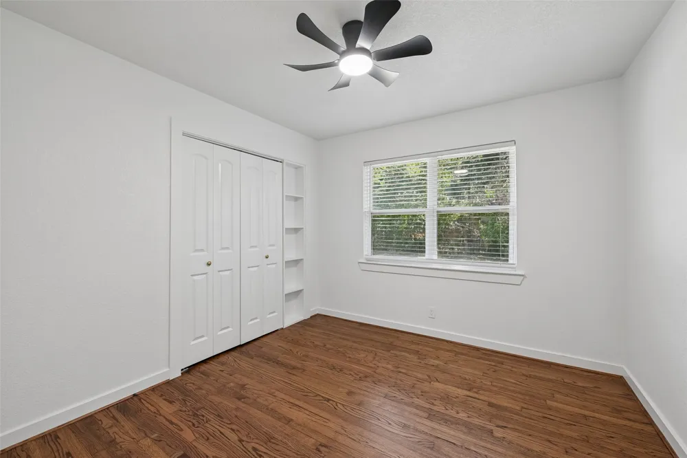 401 Vine Street Euless, TX 76040