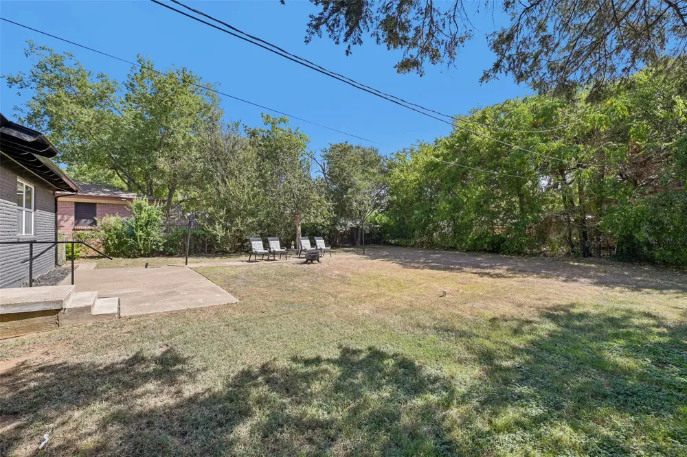 401 Vine Street Euless, TX 76040