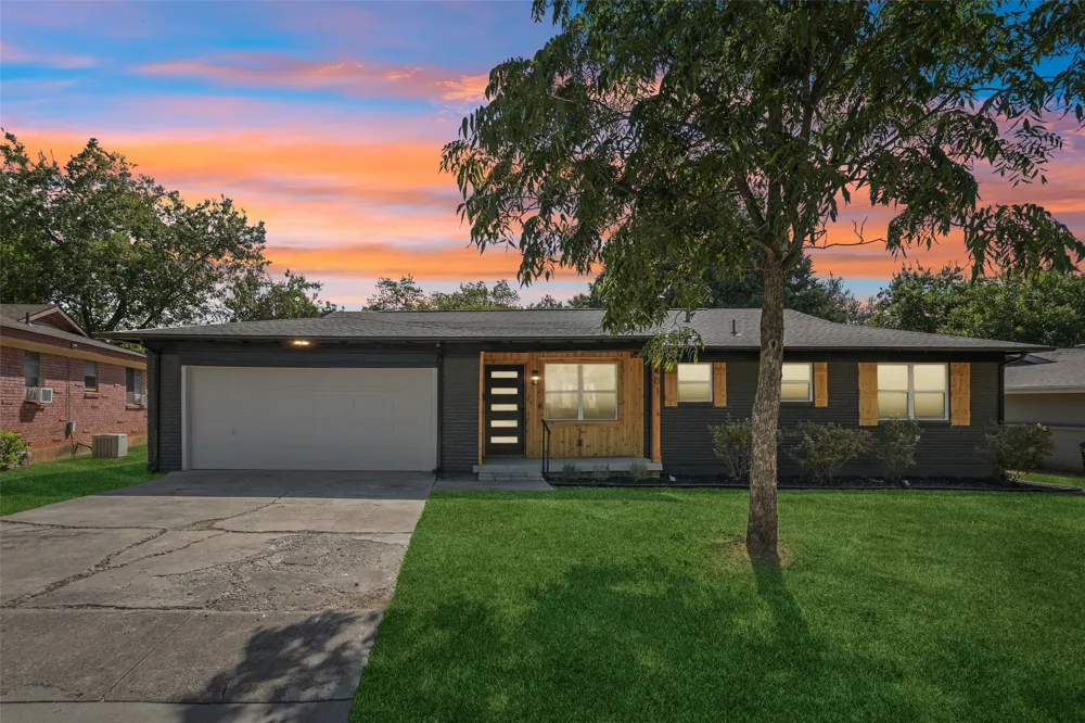401 Vine Street Euless, TX 76040