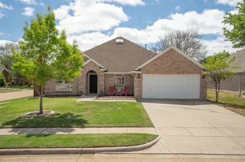 1601 Crabapple Lane