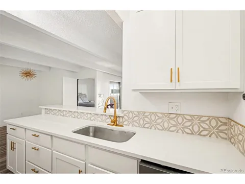 10650 E Tennessee Avenue #108