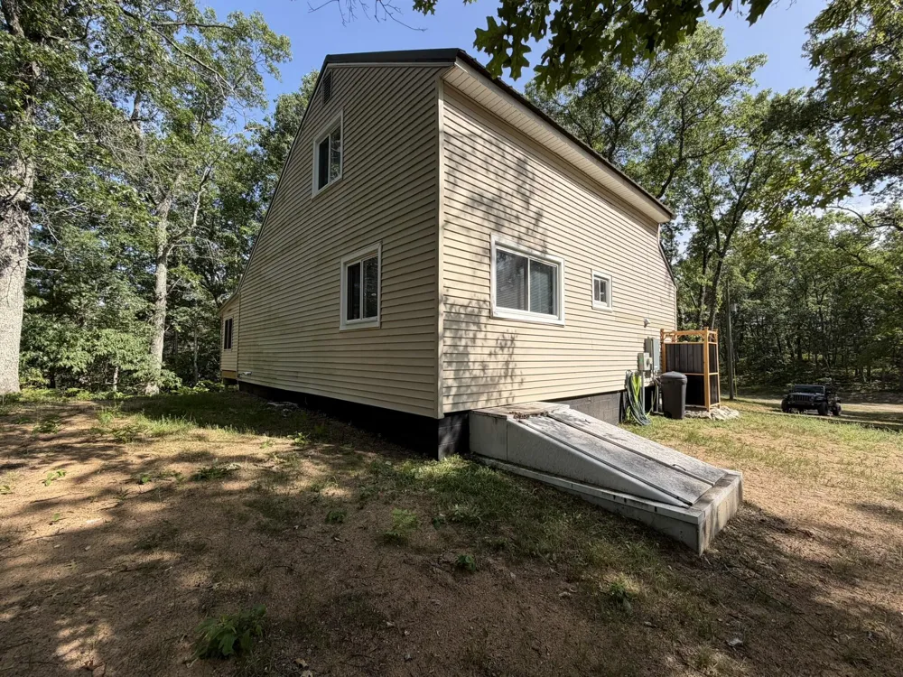 10619 River Dr Ranch Irons, MI 49644