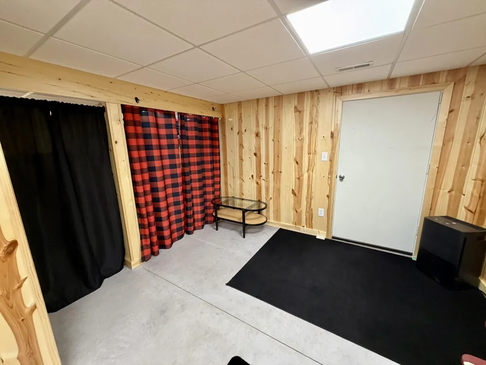 10619 River Dr Ranch Irons, MI 49644