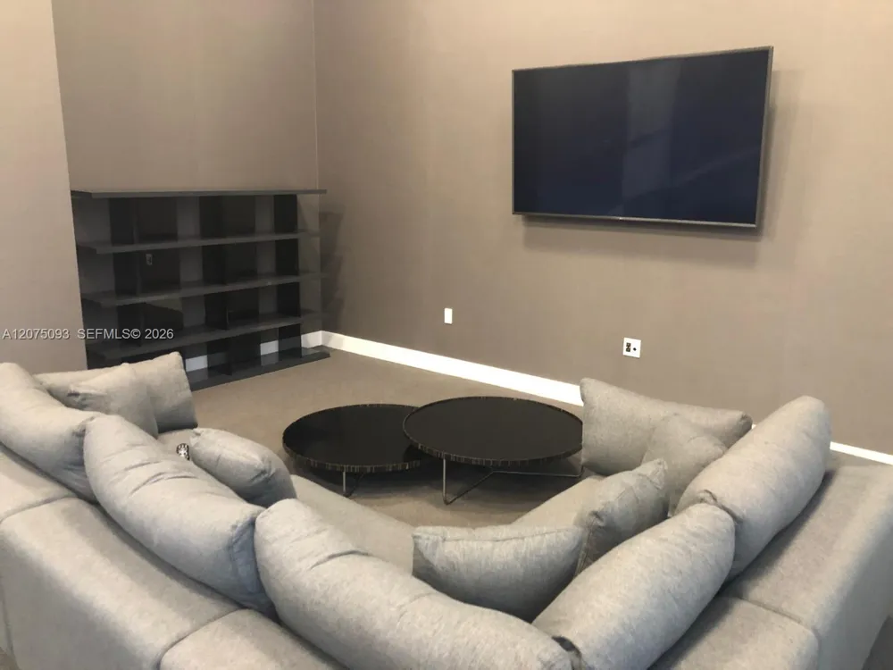 1600 NE 1st Ave #1102 Miami, FL 33132