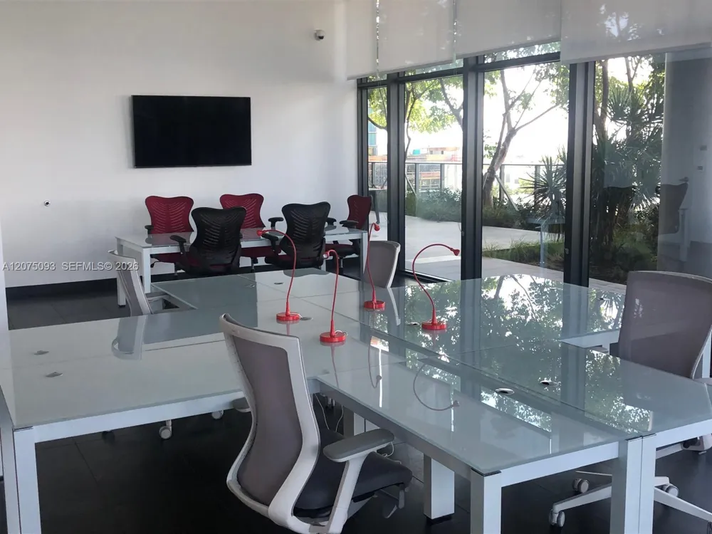 1600 NE 1st Ave #1102 Miami, FL 33132