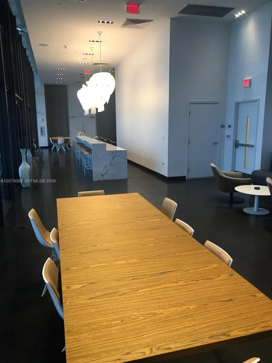 1600 NE 1st Ave #1102 Miami, FL 33132