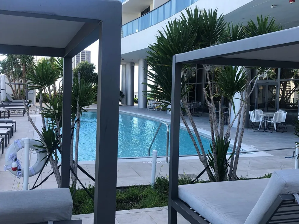1600 NE 1st Ave #1102 Miami, FL 33132