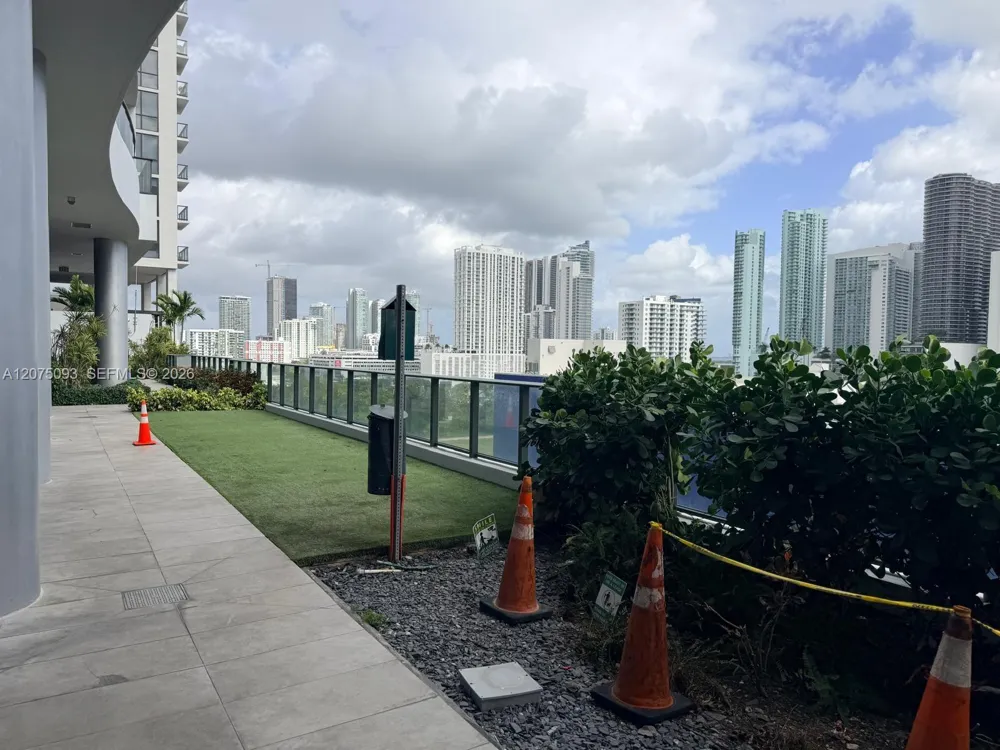 1600 NE 1st Ave #1102 Miami, FL 33132