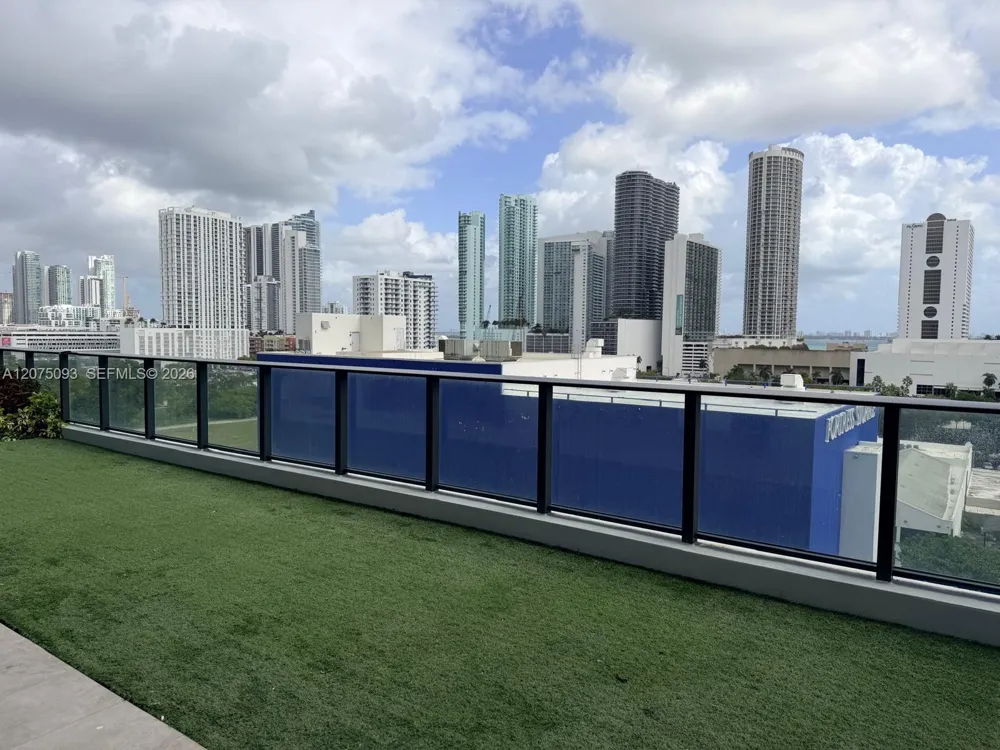 1600 NE 1st Ave #1102 Miami, FL 33132