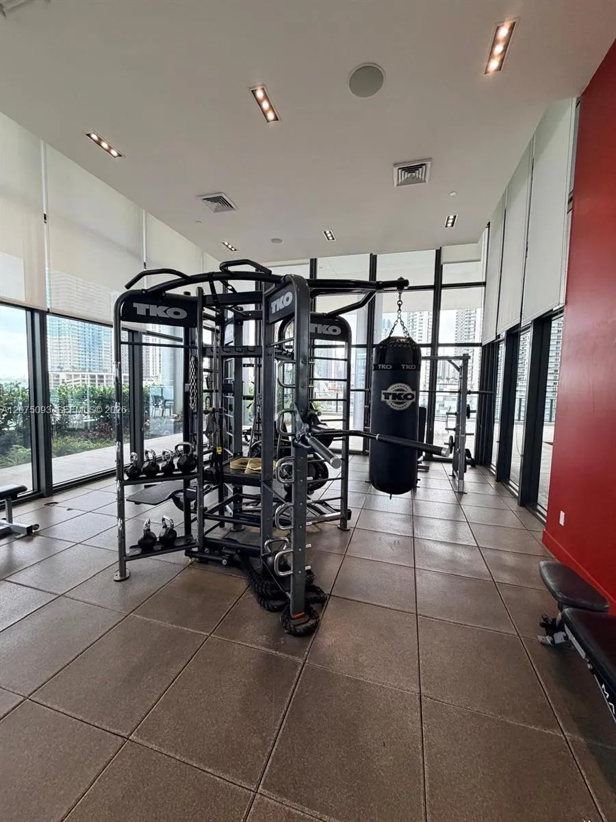 1600 NE 1st Ave #1102 Miami, FL 33132
