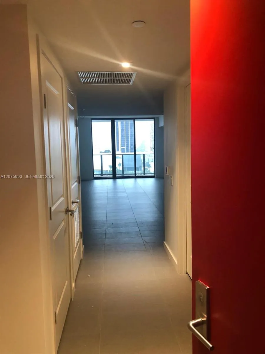 1600 NE 1st Ave #1102 Miami, FL 33132