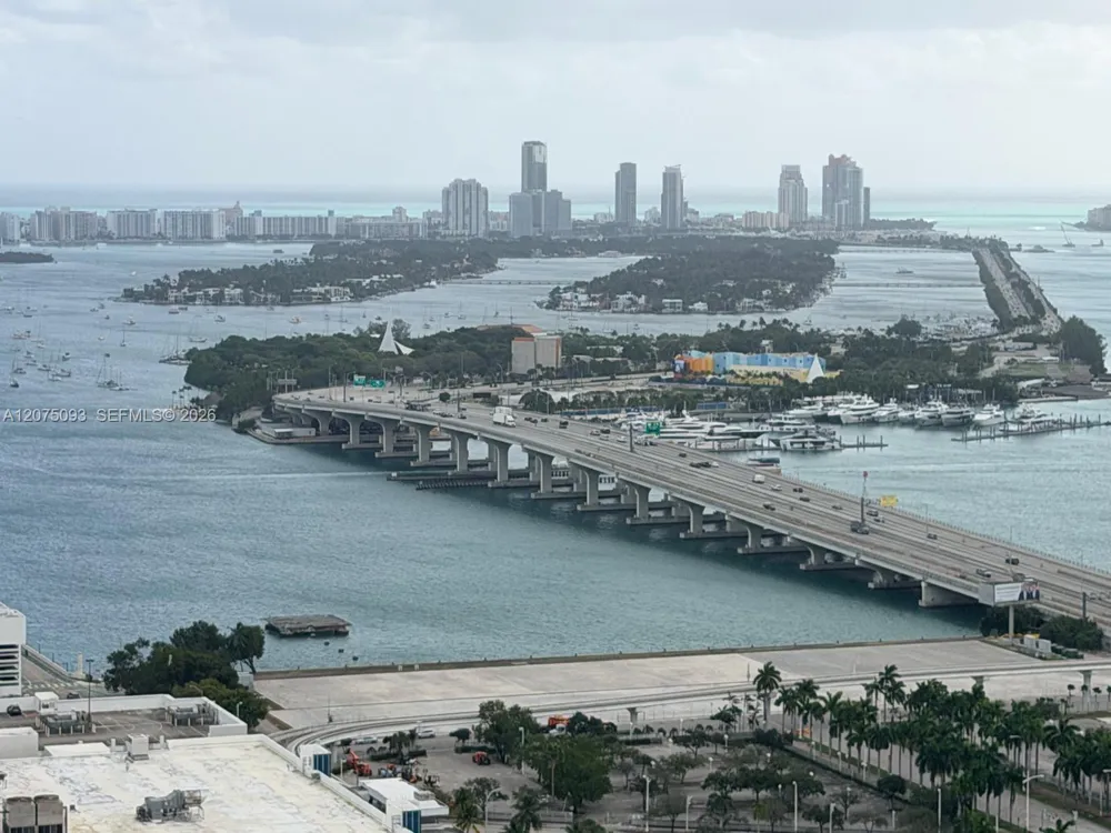 1600 NE 1st Ave #1102 Miami, FL 33132