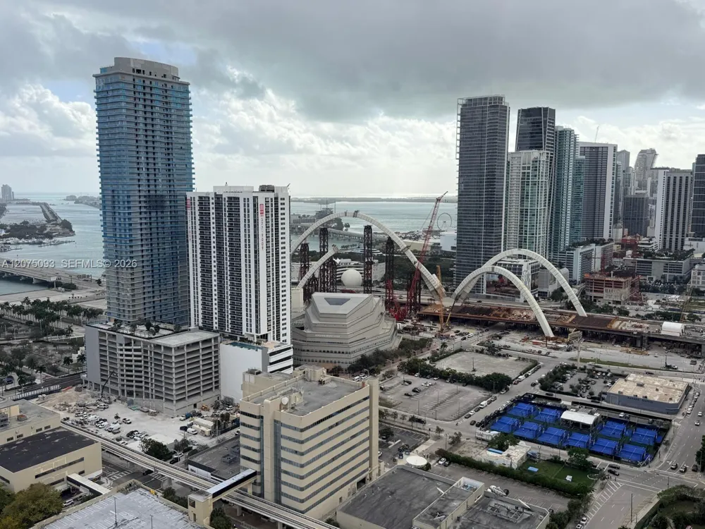1600 NE 1st Ave #1102 Miami, FL 33132