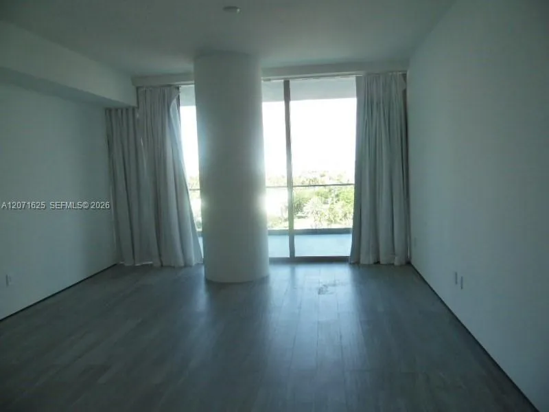 10201 Collins Ave #805 Bal Harbour, FL 33154