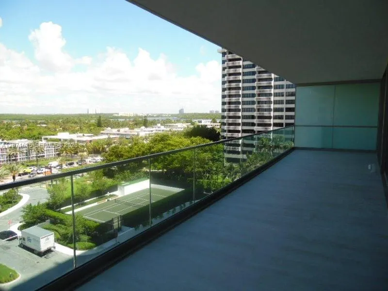 10201 Collins Ave #805 Bal Harbour, FL 33154