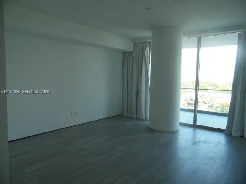 10201 Collins Ave #805 Bal Harbour, FL 33154