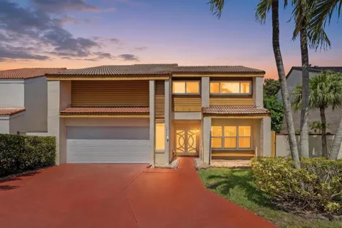 8811 SW 150th Place Circle