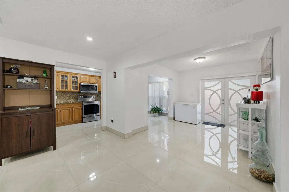 8811 SW 150th Place Circle Miami, FL 33196
