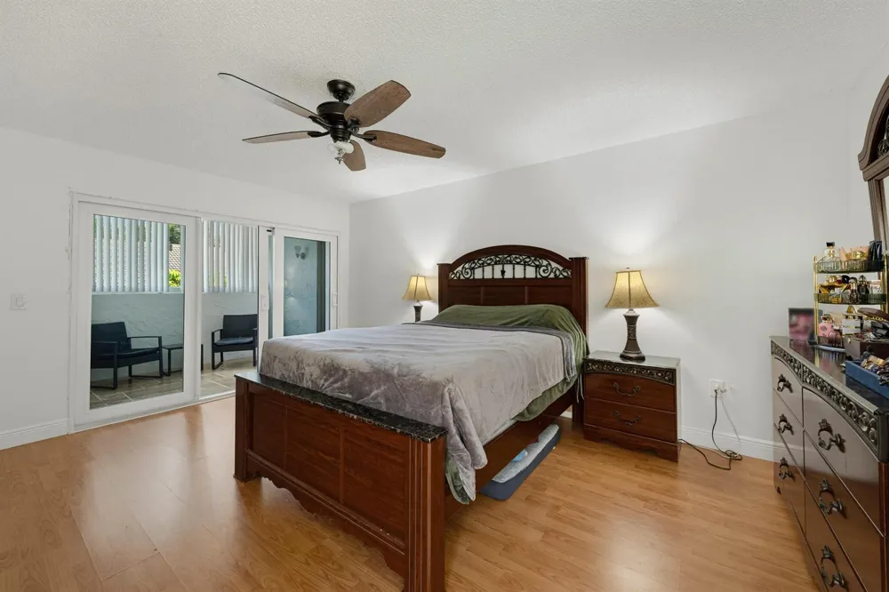 8811 SW 150th Place Circle Miami, FL 33196