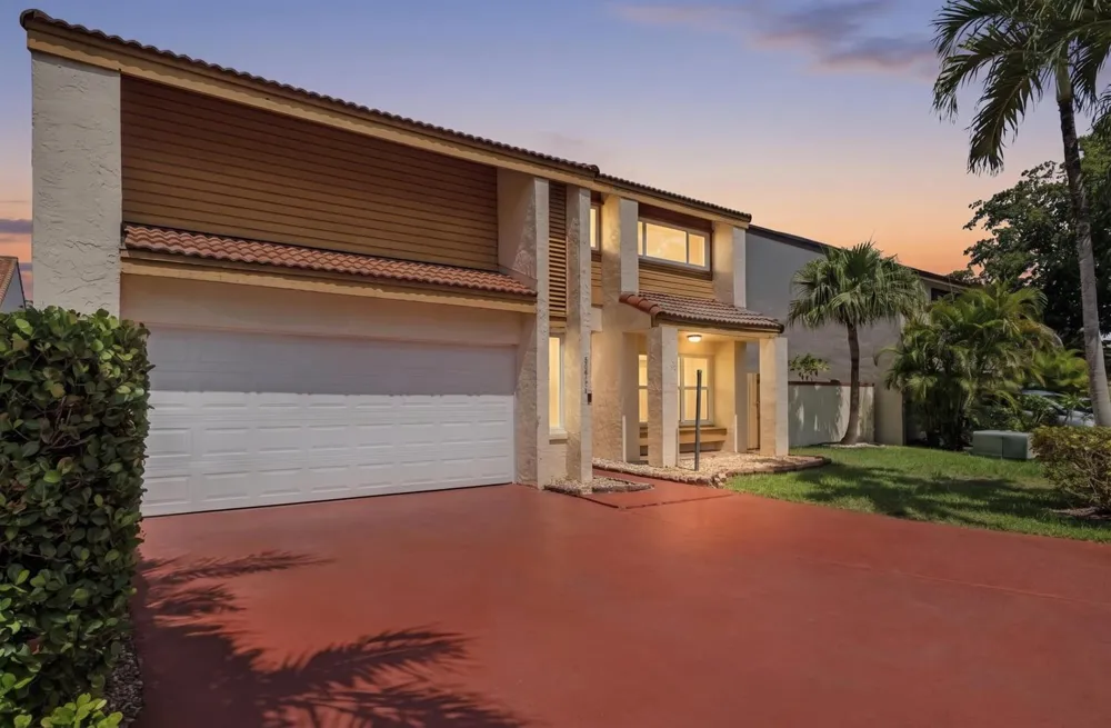 8811 SW 150th Place Circle Miami, FL 33196