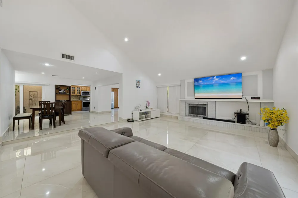 8811 SW 150th Place Circle Miami, FL 33196