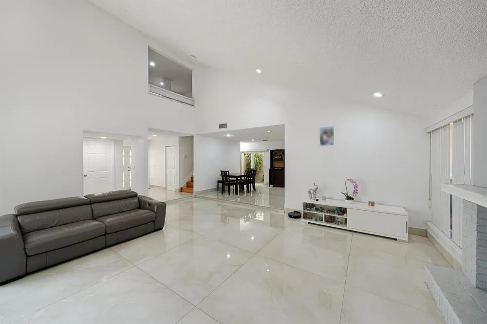 8811 SW 150th Place Circle Miami, FL 33196