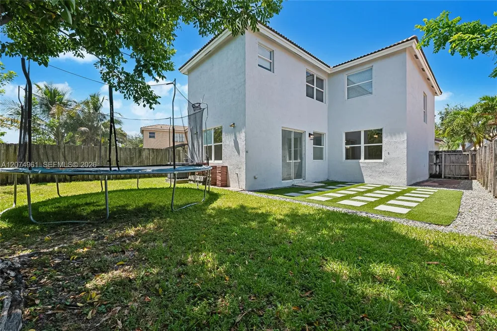 1567 SE 20th Ave Homestead, FL 33035