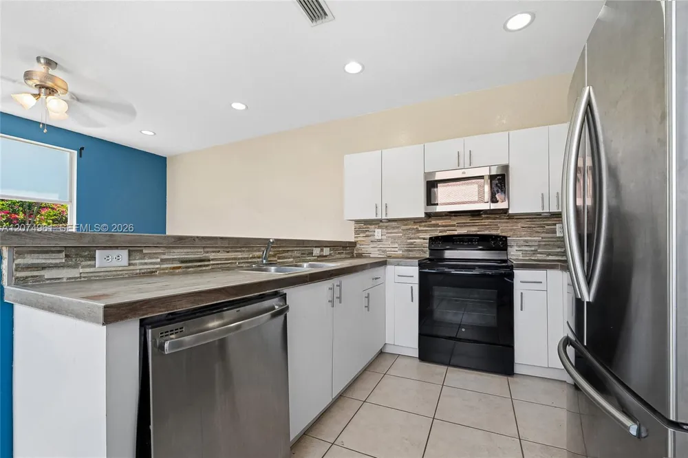 1567 SE 20th Ave Homestead, FL 33035
