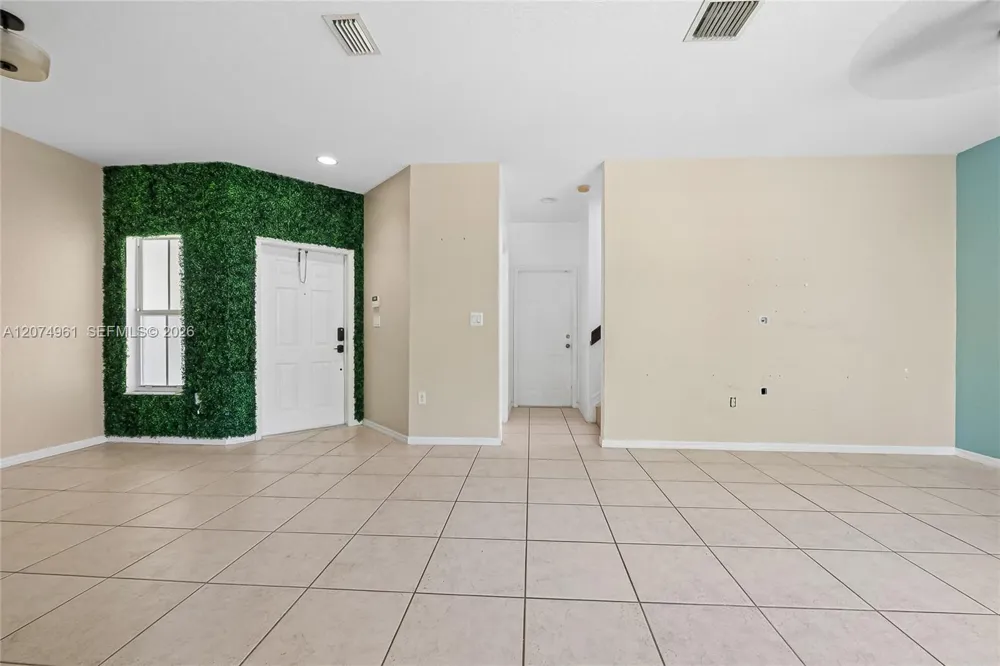 1567 SE 20th Ave Homestead, FL 33035