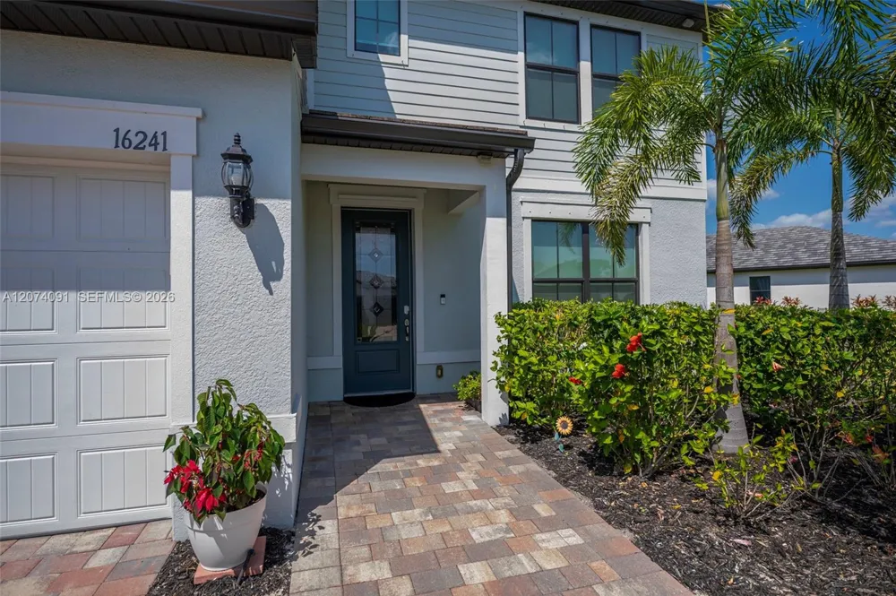 16241 Rosemallow Ln Other City - In The State Of Florida, FL 33920