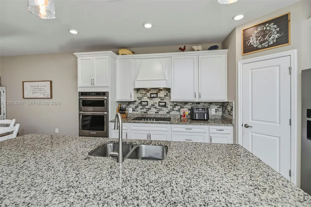 16241 Rosemallow Ln Other City - In The State Of Florida, FL 33920