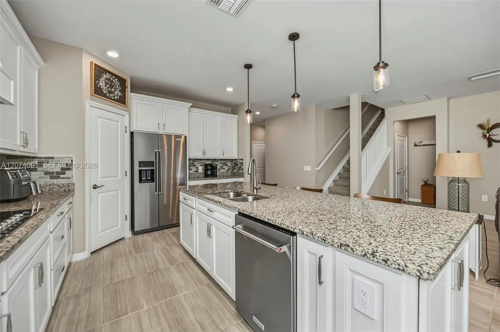 16241 Rosemallow Ln Other City - In The State Of Florida, FL 33920