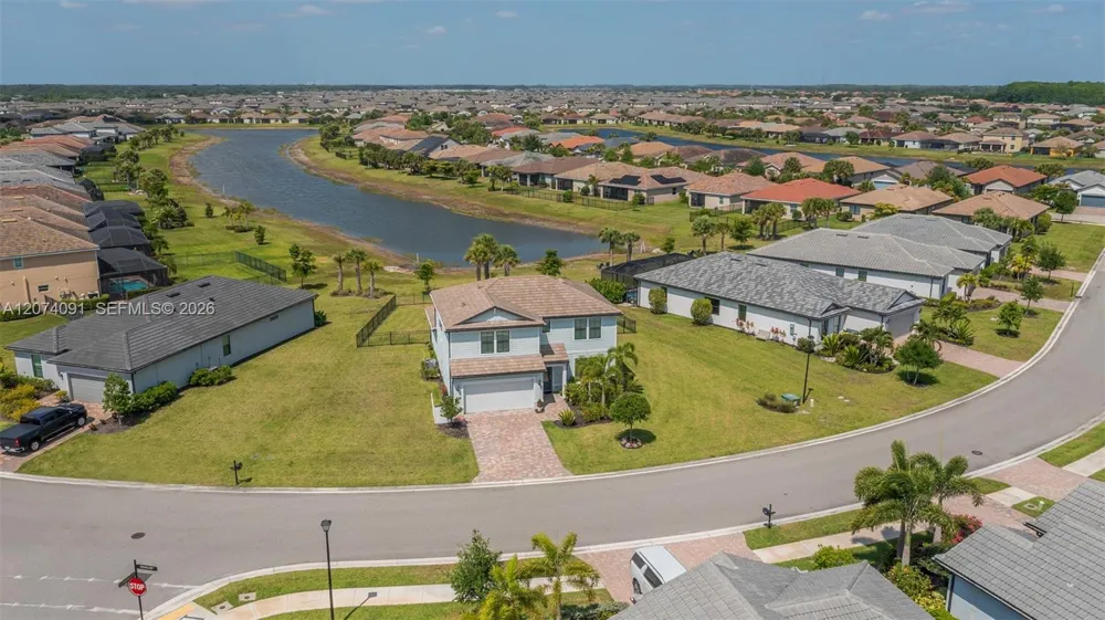 16241 Rosemallow Ln Other City - In The State Of Florida, FL 33920