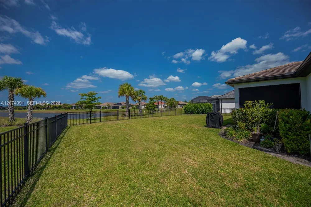 16241 Rosemallow Ln Other City - In The State Of Florida, FL 33920