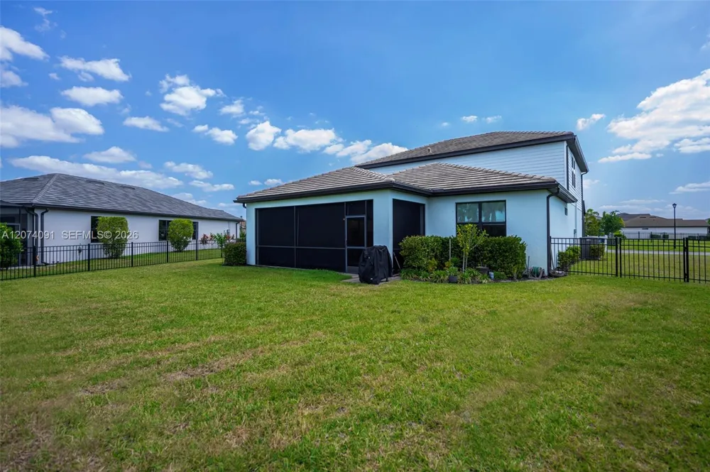 16241 Rosemallow Ln Other City - In The State Of Florida, FL 33920