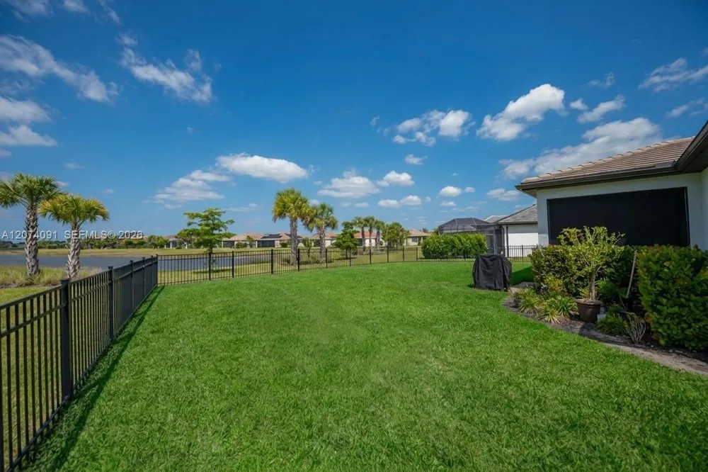 16241 Rosemallow Ln Other City - In The State Of Florida, FL 33920