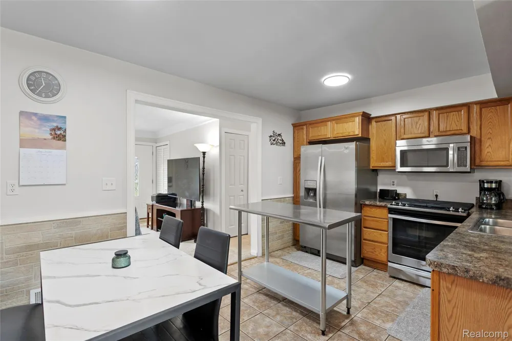 27311 Wyly Street Chesterfield Township, MI 48047