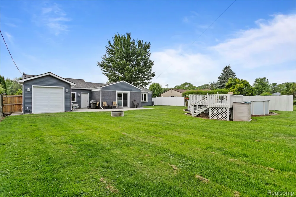 27311 Wyly Street Chesterfield Township, MI 48047