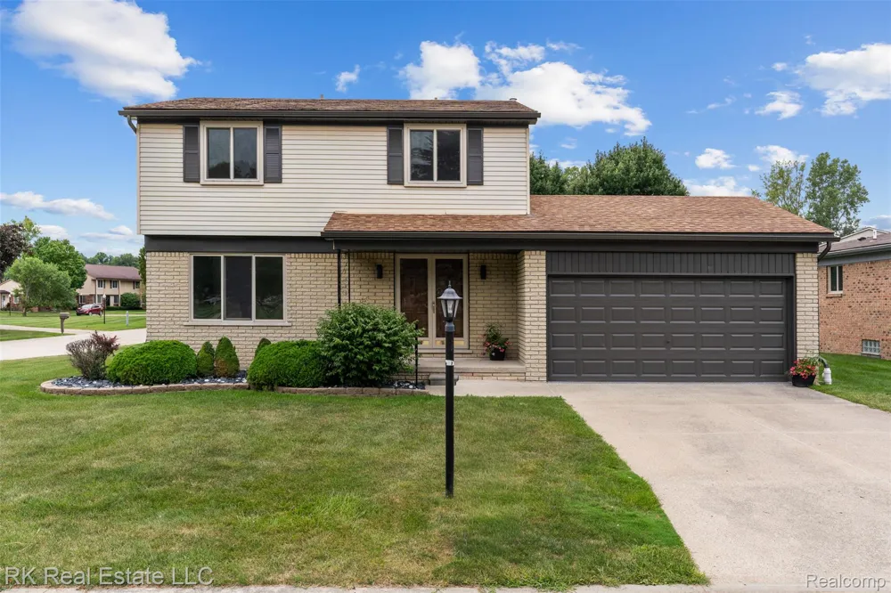 31690 Joann Drive Chesterfield Township, MI 48047