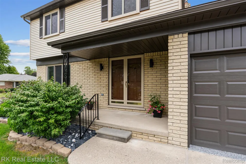 31690 Joann Drive Chesterfield Township, MI 48047
