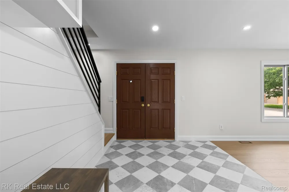 31690 Joann Drive Chesterfield Township, MI 48047