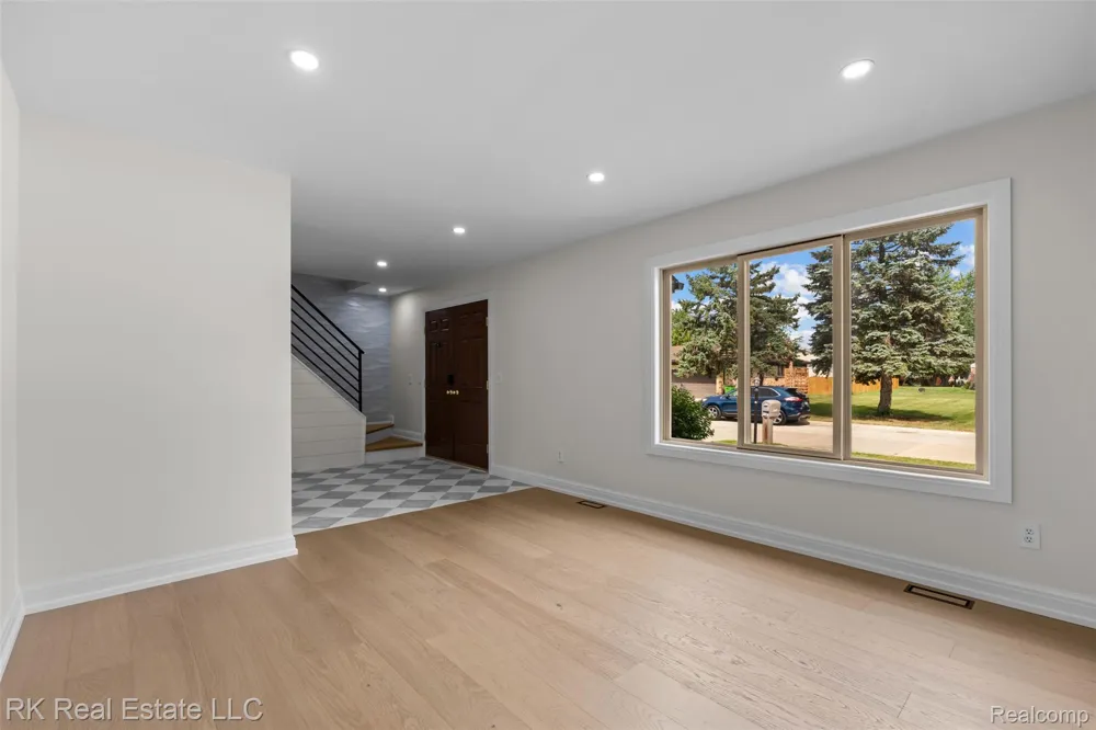 31690 Joann Drive Chesterfield Township, MI 48047